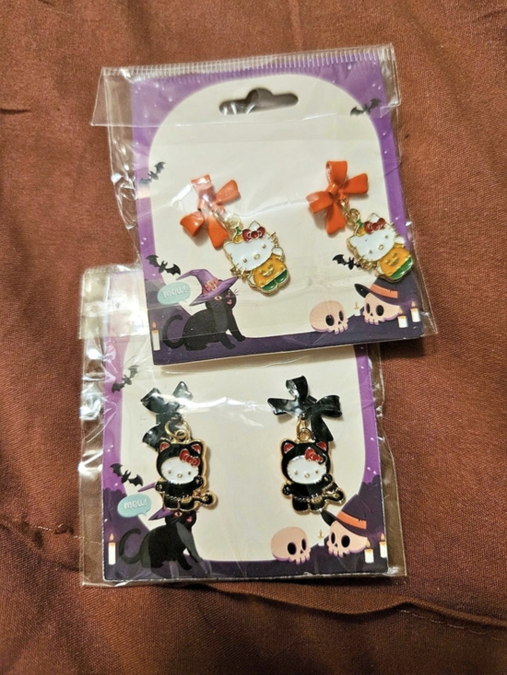 Hello Kitty Halloween Earrings Set NWT